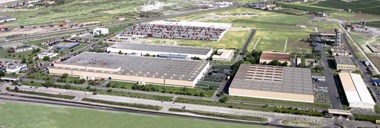 Mercedes-Benz Türkiye > Mercedes Aksaray Kamyon Fabrikası